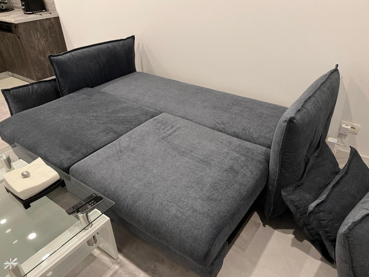Fancy Penthouse Studio With Lakeview W10 Bucarest Esterno foto