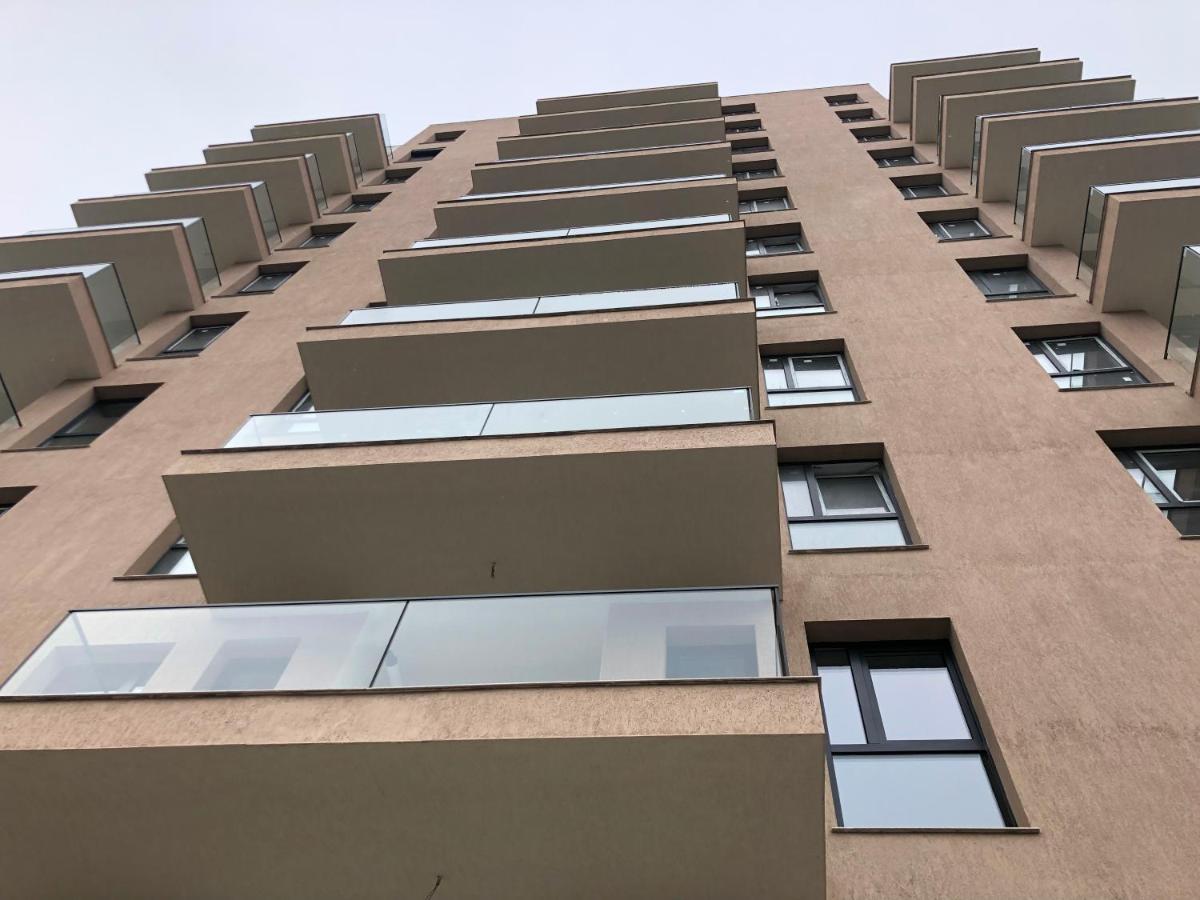 Fancy Penthouse Studio With Lakeview W10 Bucarest Esterno foto