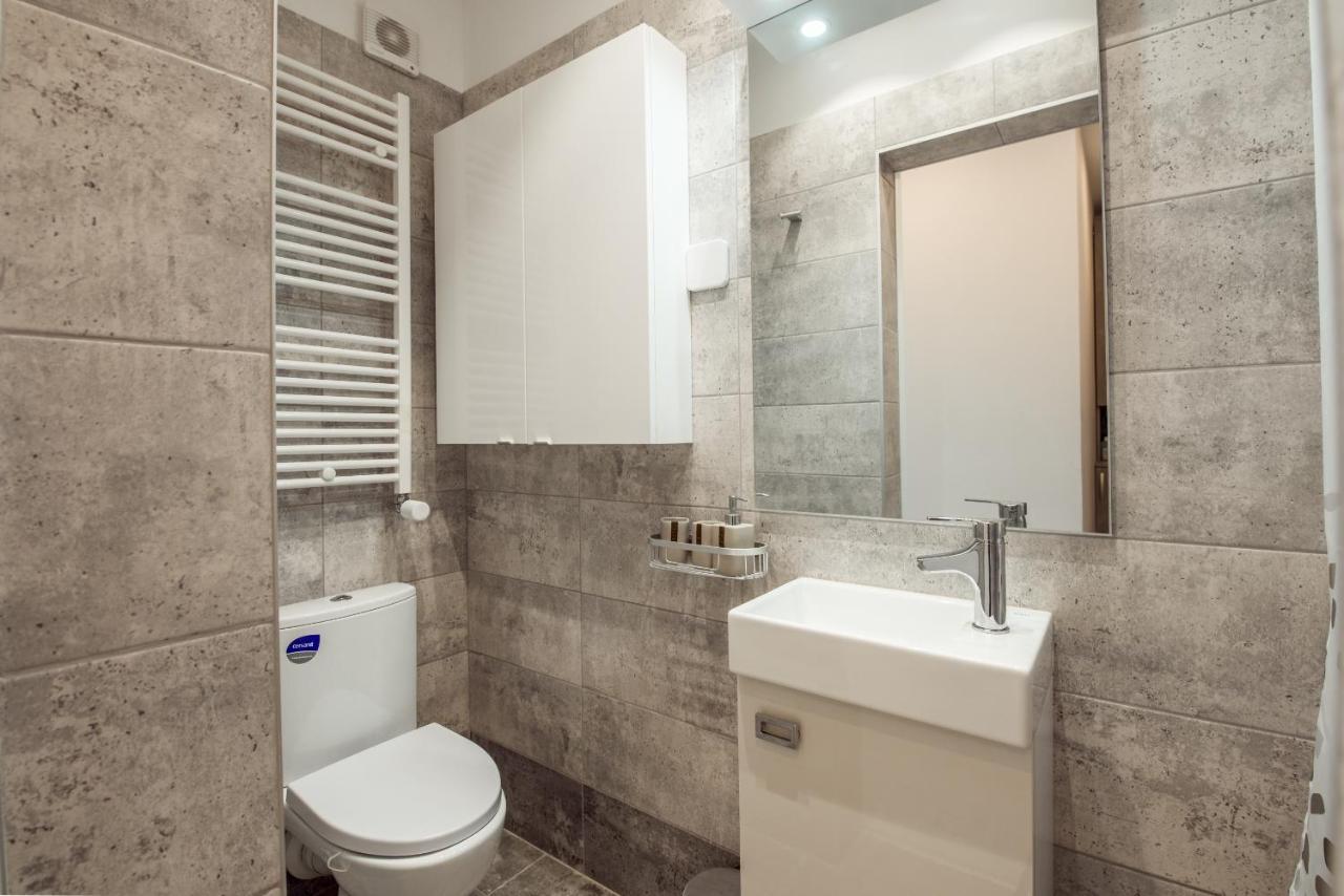Fancy Penthouse Studio With Lakeview W10 Bucarest Esterno foto